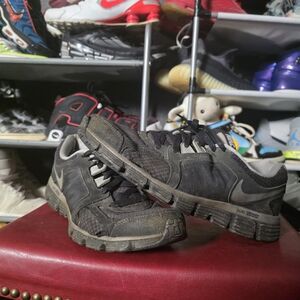 🔥 Nike Dual Fusion Black and Gray Men's Athletic Running Shoes Size 11.5